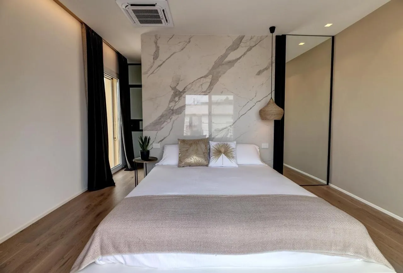Arveskida Suite Apartment Κάλιαρι
